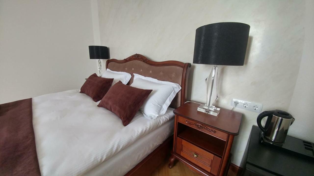 Hotel Meridian Brody Eksteriør bilde